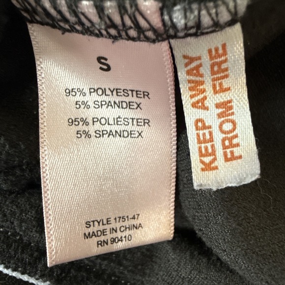 Juicy Couture Sleepwear Booty Shorts Size S Velour Black Rhinestones Y2K Lounge - Picture 8 of 10